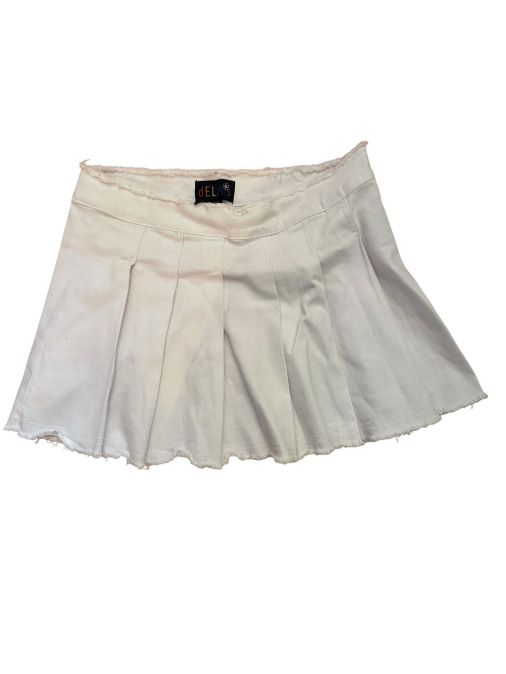 Delia’s white denim pleated skirt size medium new without tag